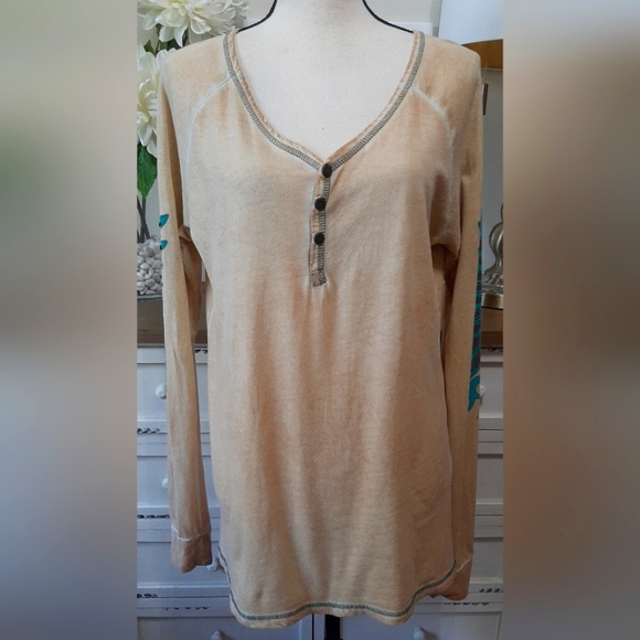 Cowgirl Tuff Tops - Cowgirl Tuff Co. Long Sleeve V-Neck Henley Top